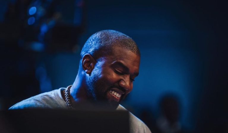 Kanye West Performs Sunday Service, Set to Release New Album “Jesus Is King”
